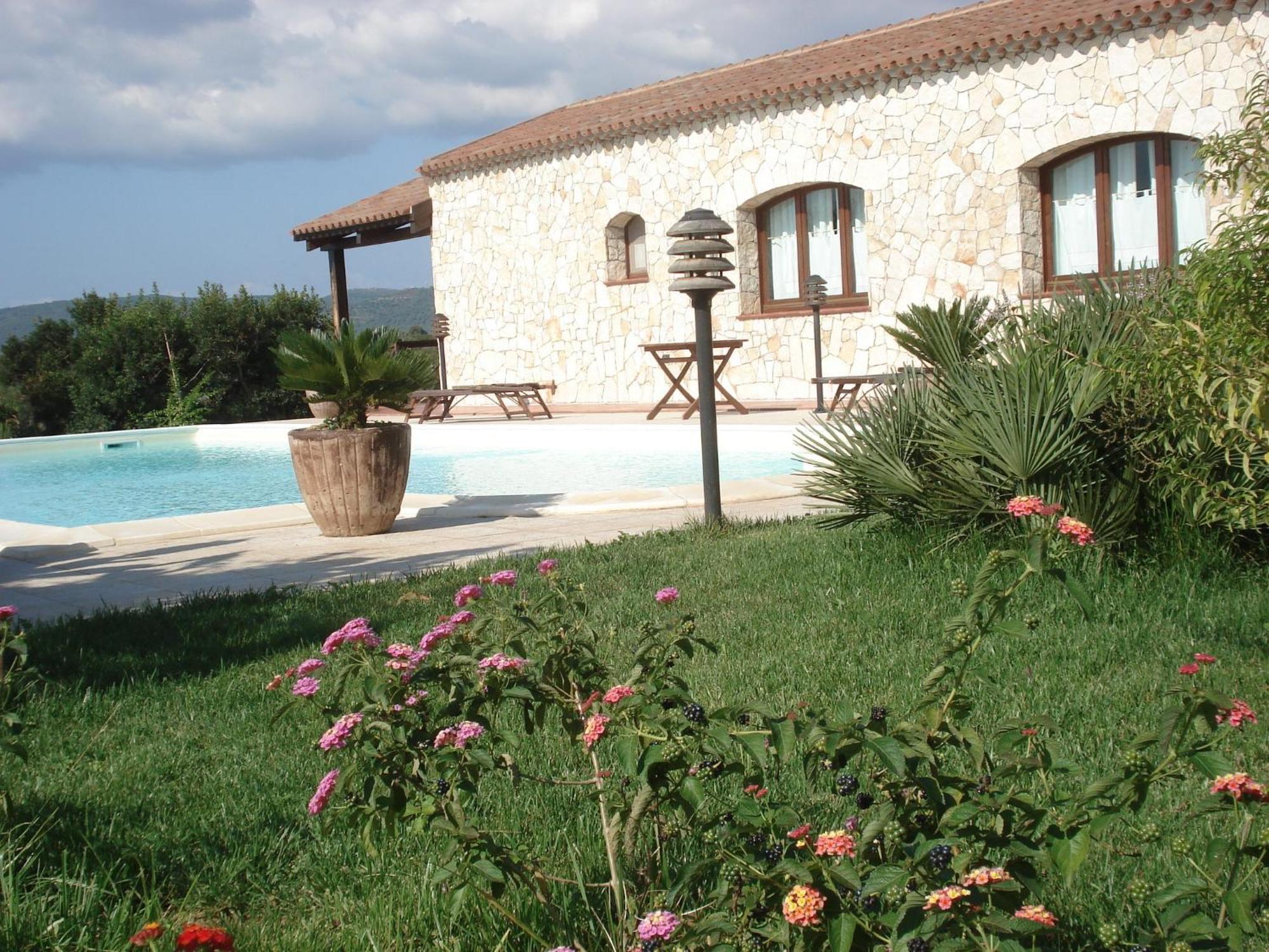 Bed & Breakfast Castiglias 3*